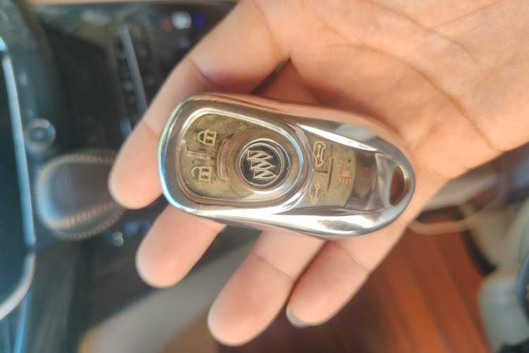 Used Buick GL8 2018 ES 28T Flagship Model China VI Standard Vehicle Key