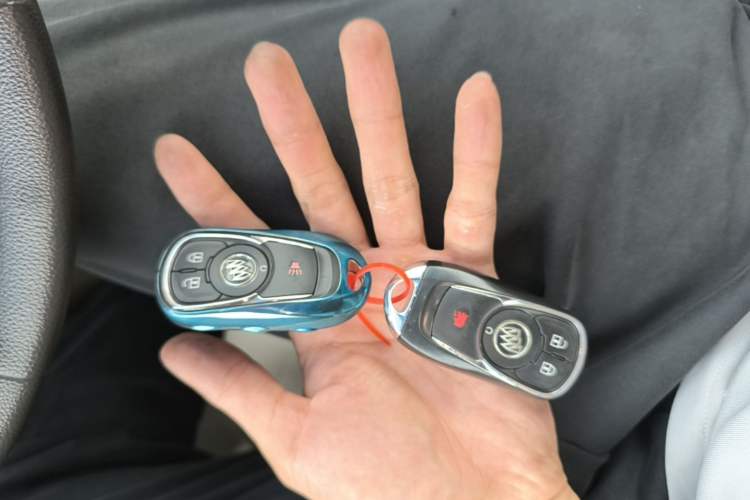 Used Buick GL8 2018 ES 28T Comfort Model China VI Standard Vehicle Key