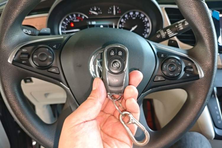 Used Buick GL8 2018 ES 28T Comfort Model China VI Standard Vehicle Key