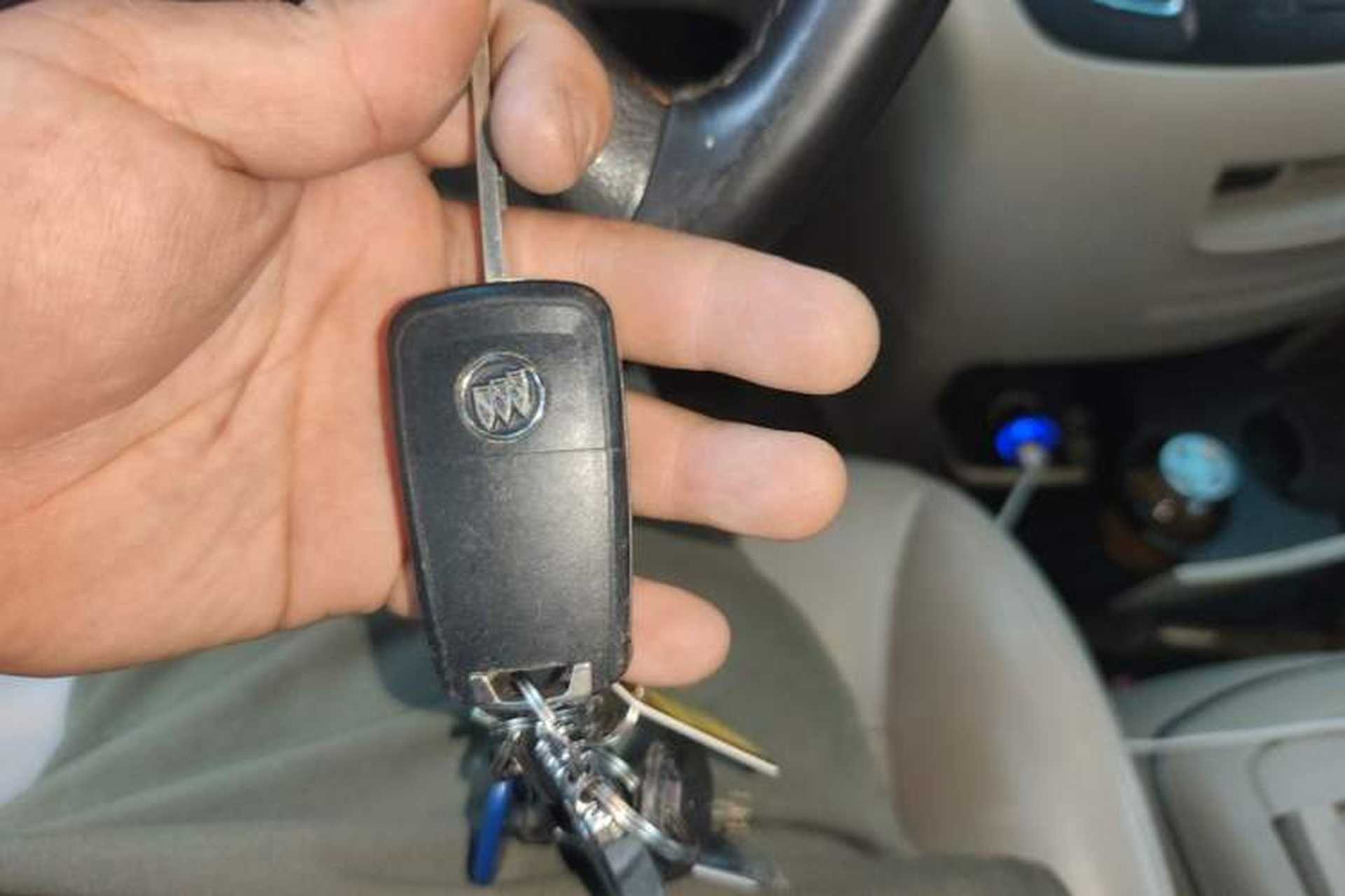 Used Buick GL8 2018 28T Luxury Model China VI Standard Vehicle Key
