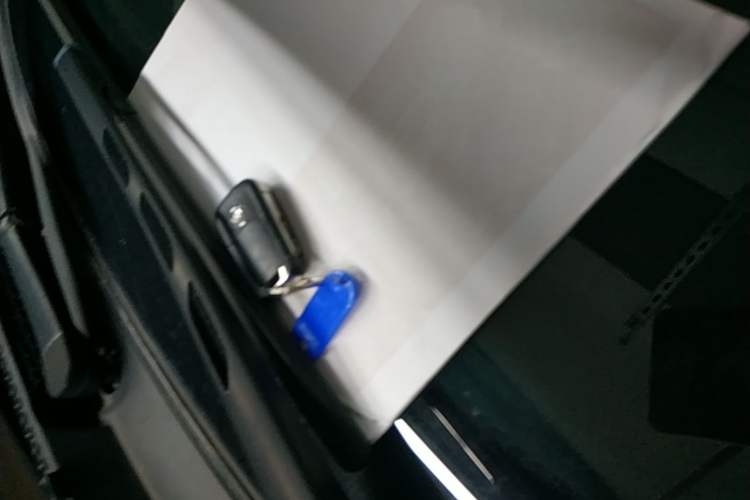 Used Buick GL8 2018 28T Luxury Model China VI Standard Vehicle Key