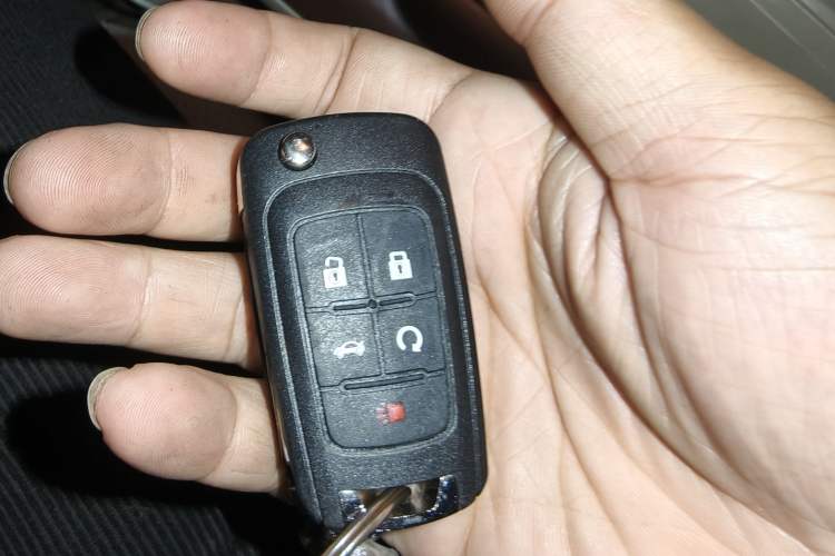 Used Buick GL8 2018 28T Luxury Model China VI Standard Vehicle Key