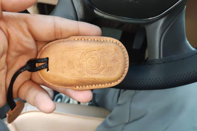 Used Buick GL8 2018 ES 28T Premium Model China VI Standard Vehicle Key