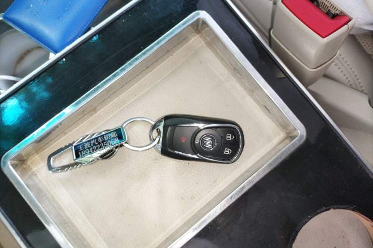 Used Buick GL8 2018 ES 28T Comfort Model China VI Standard Vehicle Key
