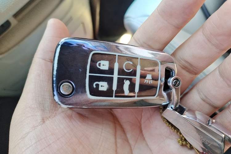 Used Buick GL8 2018 28T Luxury Model China VI Standard Vehicle Key