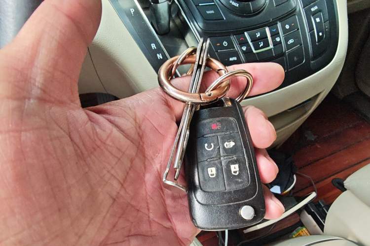 Used Buick GL8 2018 28T Luxury Model China VI Standard Vehicle Key