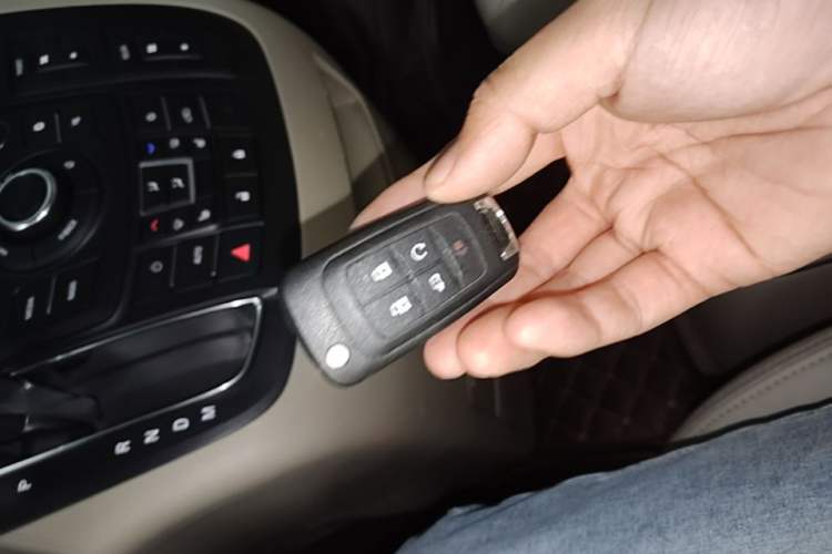 Used Buick GL8 2018 28T Prestige Version China VI Standard Vehicle Key