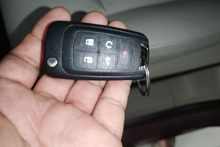 Used Buick GL8 2018 28T Luxury Model China VI Standard Vehicle Key