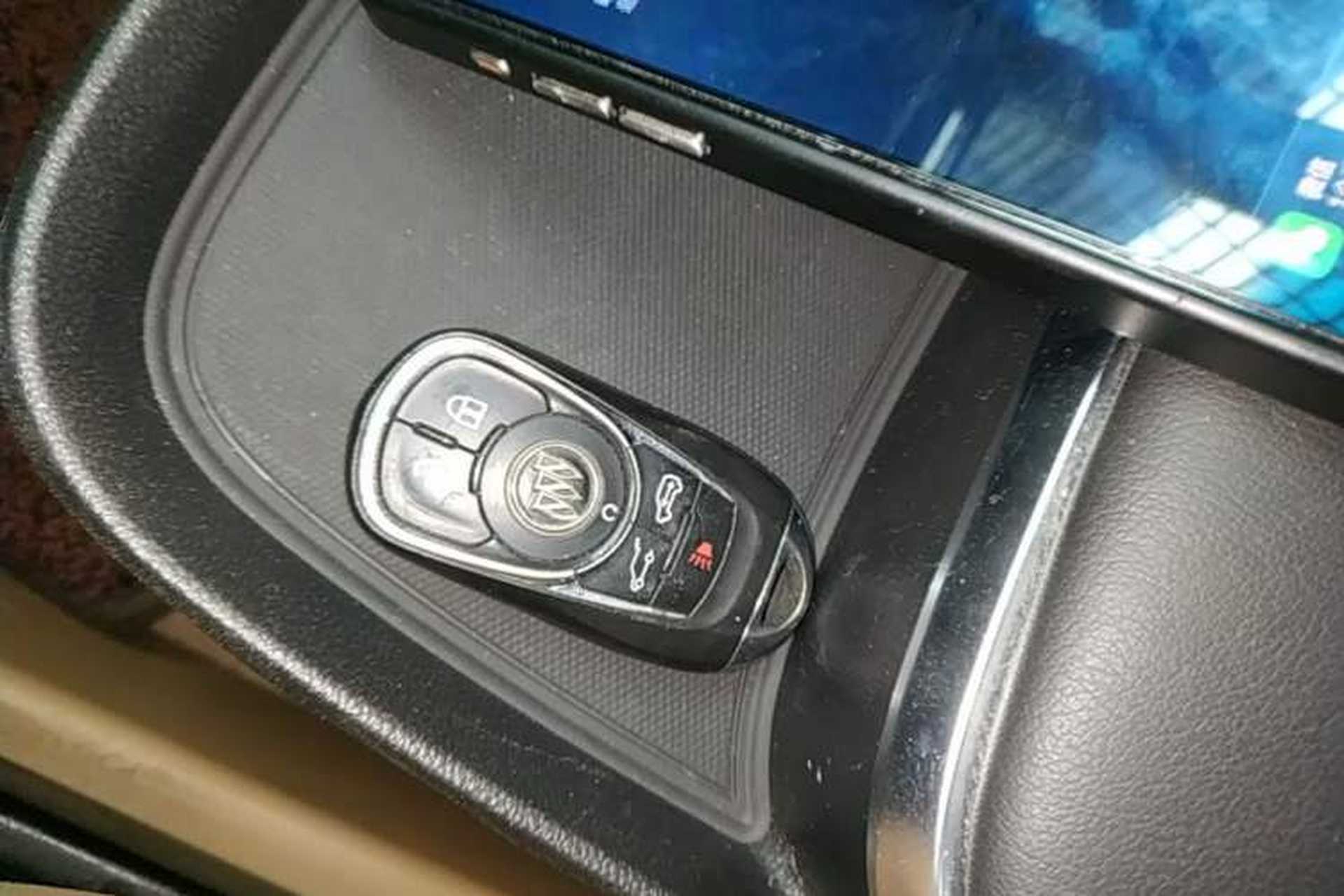 Used Buick GL8 2018 ES 28T Luxury Model China VI Standard Vehicle Key