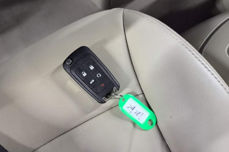Used Buick GL8 2018 28T Luxury Model China VI Standard Vehicle Key