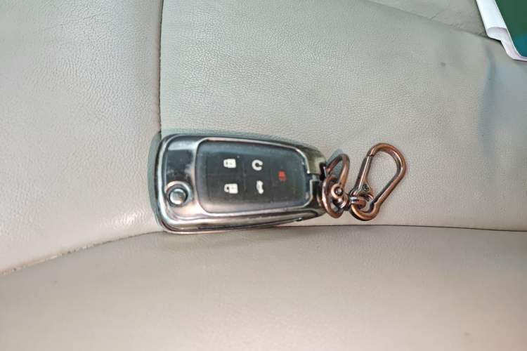 Used Buick GL8 2018 28T Luxury Model China VI Standard Vehicle Key