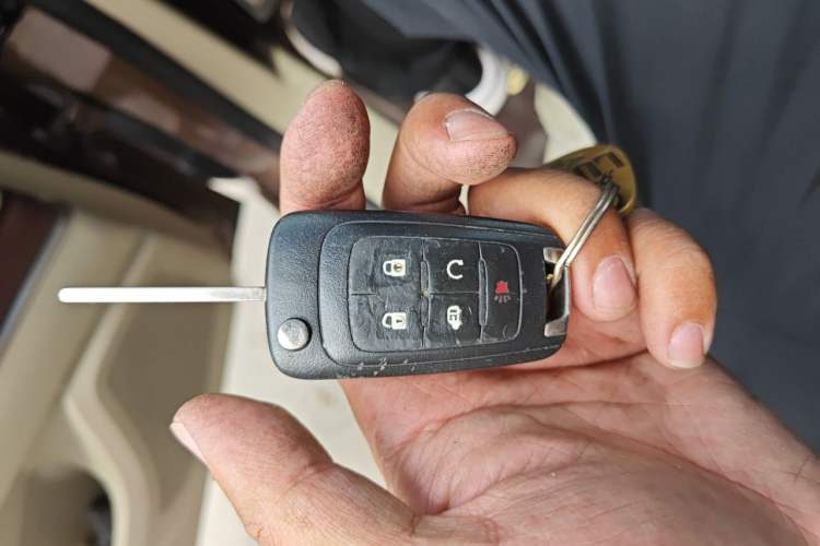 Used Buick GL8 2018 28T Luxury Model China VI Standard Vehicle Key