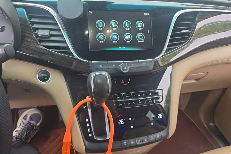 Used Buick GL8 2018 ES 28T Luxury Model China VI Standard Audio And AC Panel