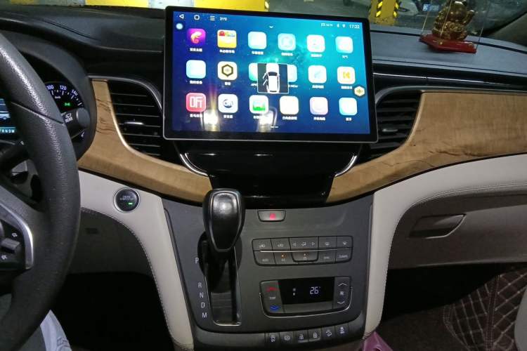 Used Buick GL8 2018 ES 28T Luxury Model China VI Standard Audio And AC Panel