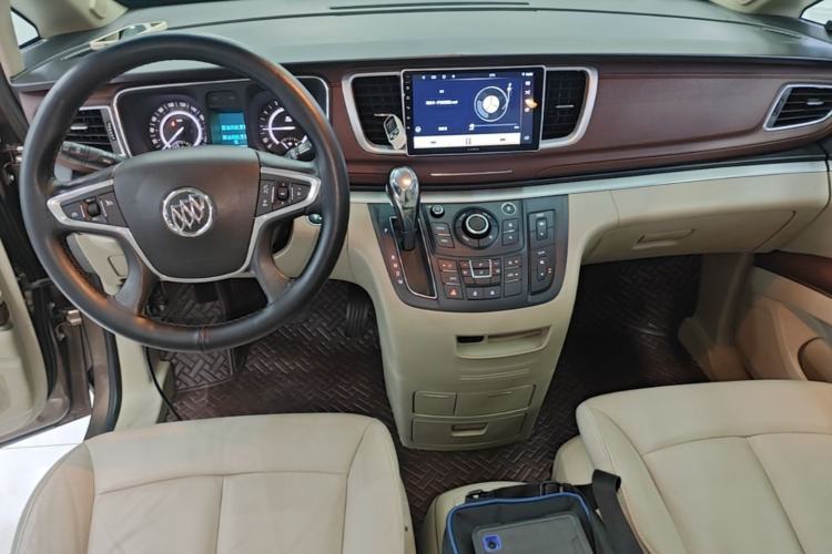 Used Buick GL8 2018 28T Luxury Model China VI Standard Center Console
