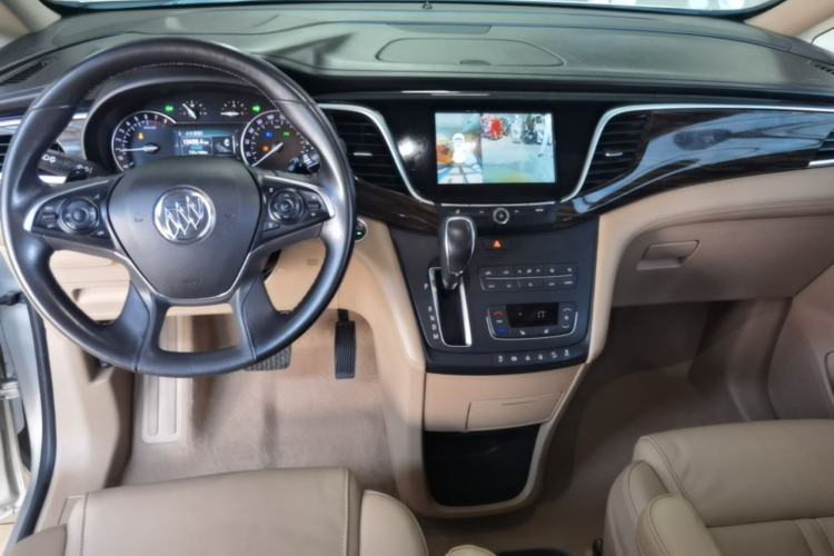 Used Buick GL8 2018 ES 28T Premium Model China VI Standard Center Console
