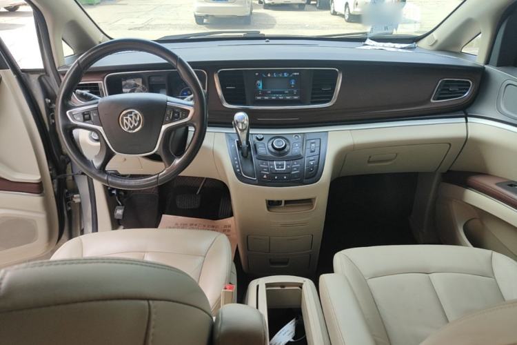 Used Buick GL8 2018 28T Luxury Model China VI Standard Center Console