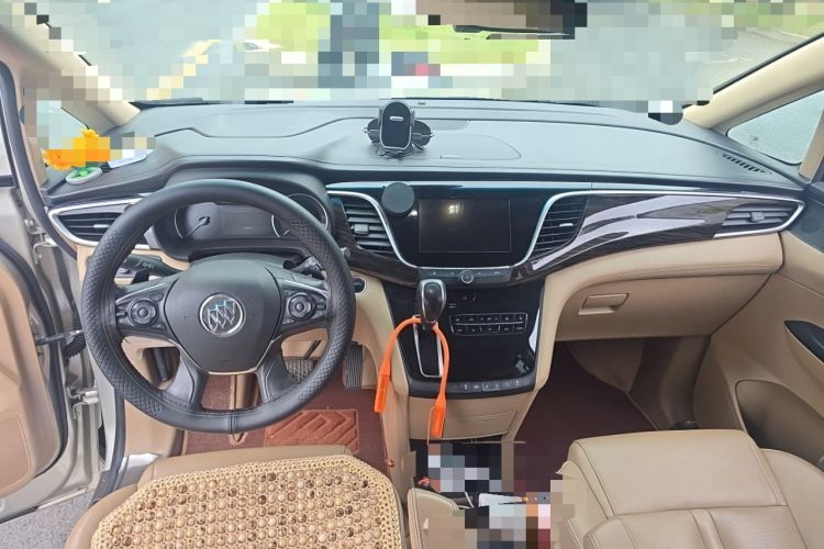 Used Buick GL8 2018 ES 28T Luxury Model China VI Standard Center Console