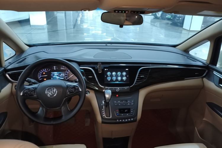Used Buick GL8 2018 ES 28T Premium Model China VI Standard Center Console
