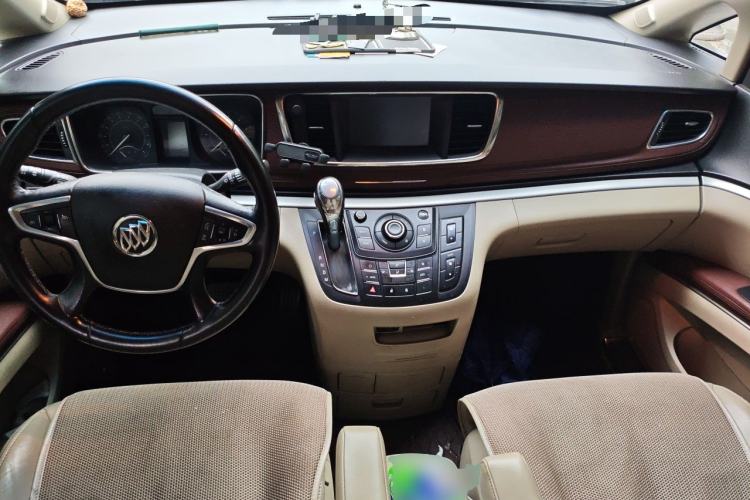 Used Buick GL8 2018 28T Luxury Model China VI Standard Center Console