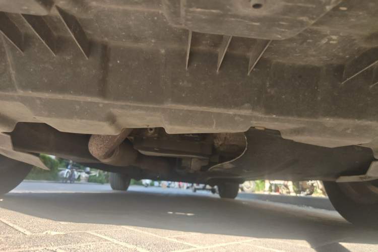 Used Buick GL8 2018 28T Luxury Model China VI Standard Chassis Front