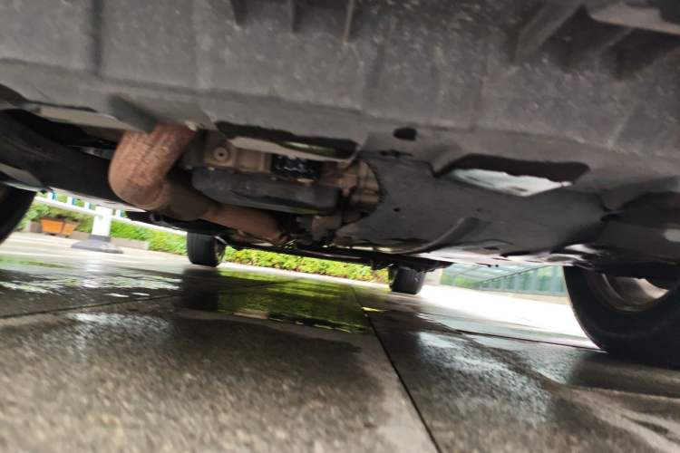Used Buick GL8 2018 28T Luxury Model China VI Standard Chassis Front