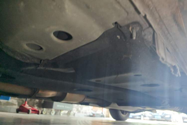 Used Buick GL8 2018 28T Comfort Model China VI Standard Chassis Front Left