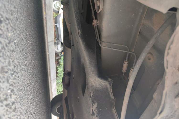 Used Buick GL8 2018 28T Comfort Model China VI Standard Chassis Front Left