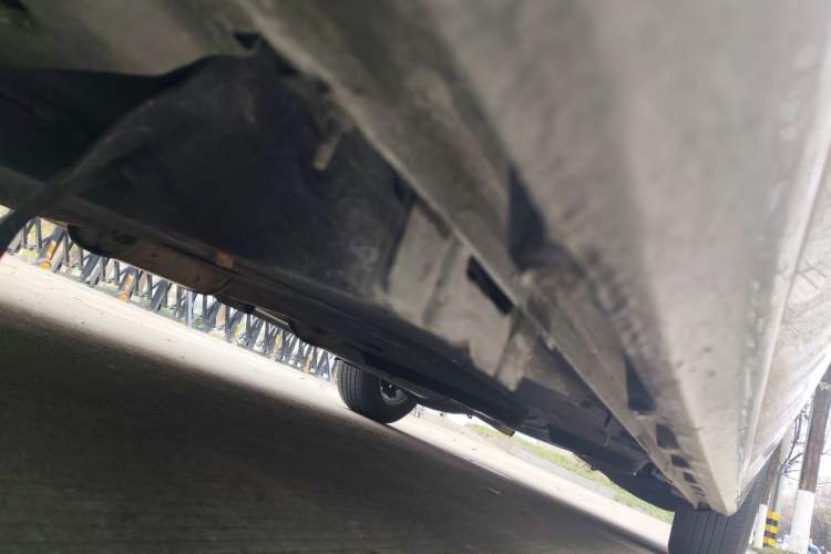 Used Buick GL8 2018 ES 28T Comfort Model China VI Standard Chassis Front Left
