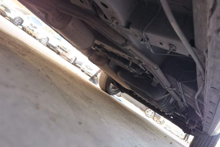 Used Buick GL8 2018 28T Comfort Model China VI Standard Chassis Front Left