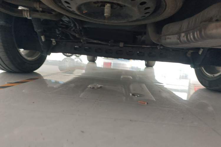 Used Buick GL8 2018 28T Prestige Version China VI Standard Chassis Rear