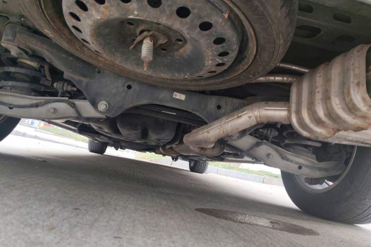 Used Buick GL8 2018 ES 28T Comfort Model China VI Standard Chassis Rear
