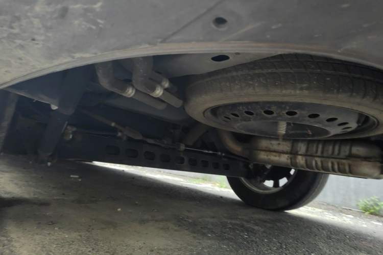 Used Buick GL8 2018 28T Comfort Model China VI Standard Chassis Rear Left