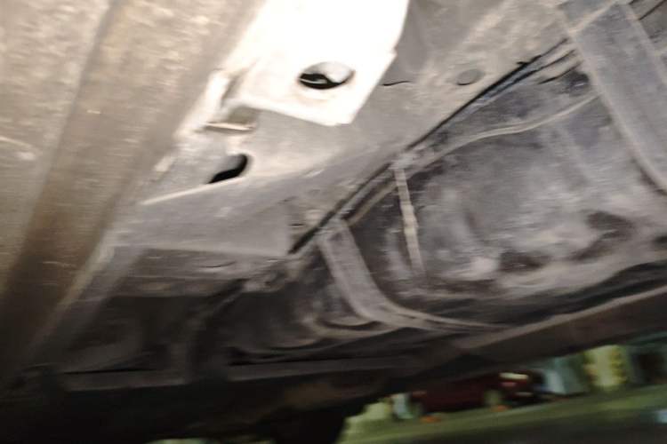 Used Buick GL8 2018 ES 28T Comfort Model China VI Standard Chassis Rear Left