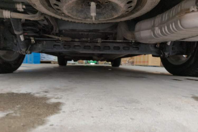 Used Buick GL8 2018 28T Luxury Model China VI Standard Chassis Rear