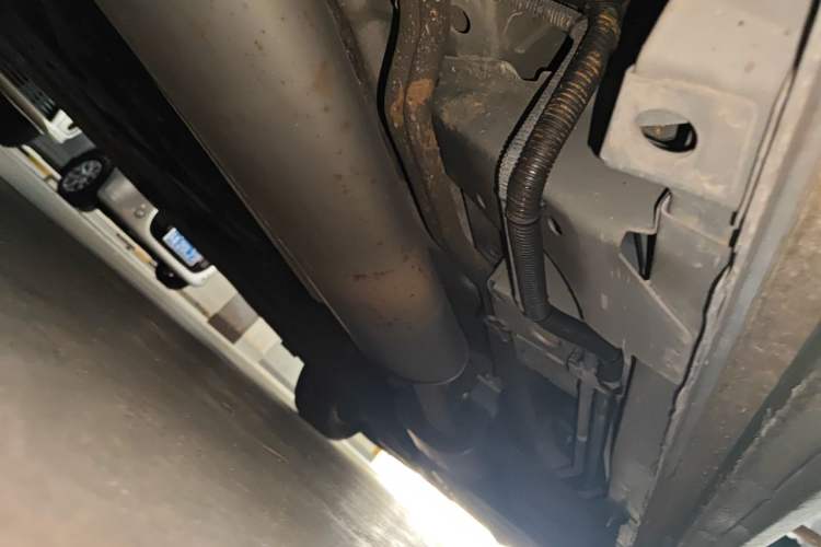 Used Buick GL8 2018 ES 28T Luxury Model China VI Standard Chassis Rear Right