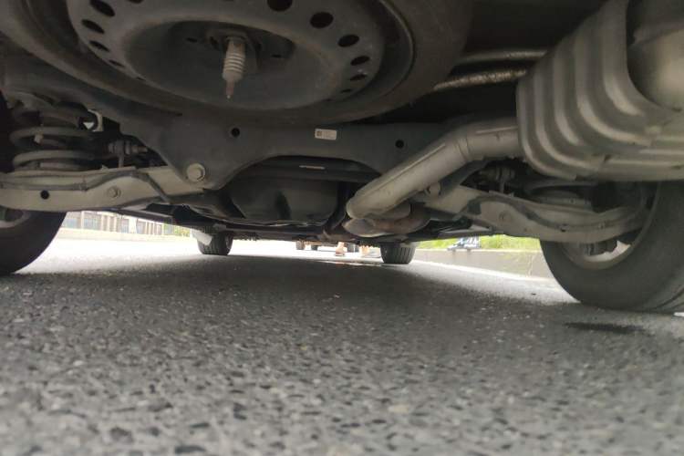 Used Buick GL8 2018 ES 28T Comfort Model China VI Standard Chassis Rear