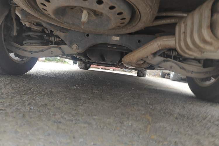 Used Buick GL8 2018 ES 28T Comfort Model China VI Standard Chassis Rear