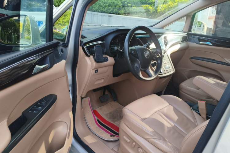 Used Buick GL8 2018 ES 28T Premium Model China VI Standard Driver Seat