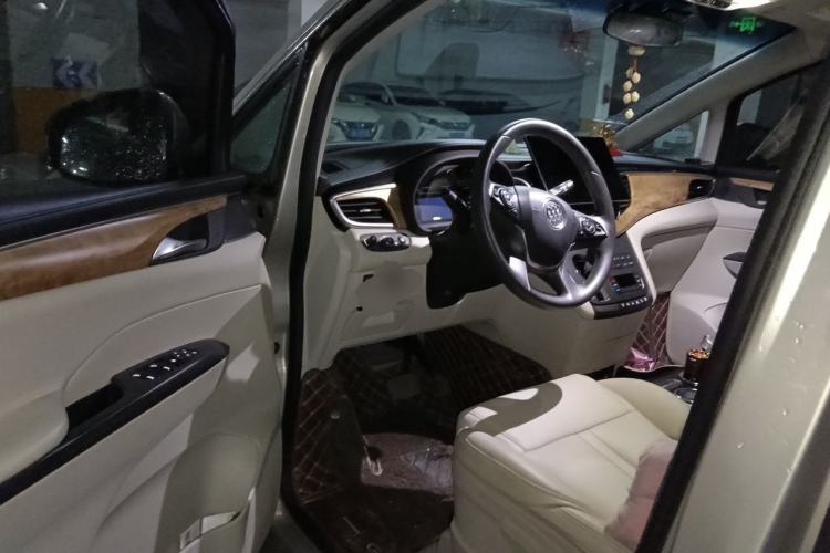 Used Buick GL8 2018 ES 28T Luxury Model China VI Standard Driver Seat