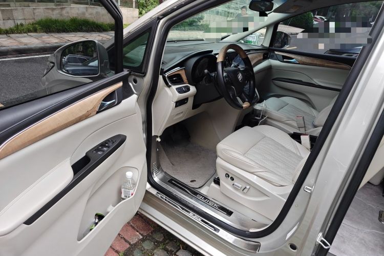 Used Buick GL8 2018 ES 28T Comfort Model China VI Standard Driver Seat