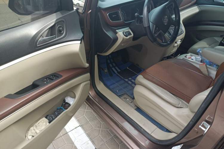 Used Buick GL8 2018 28T Comfort Model China VI Standard Driver Seat