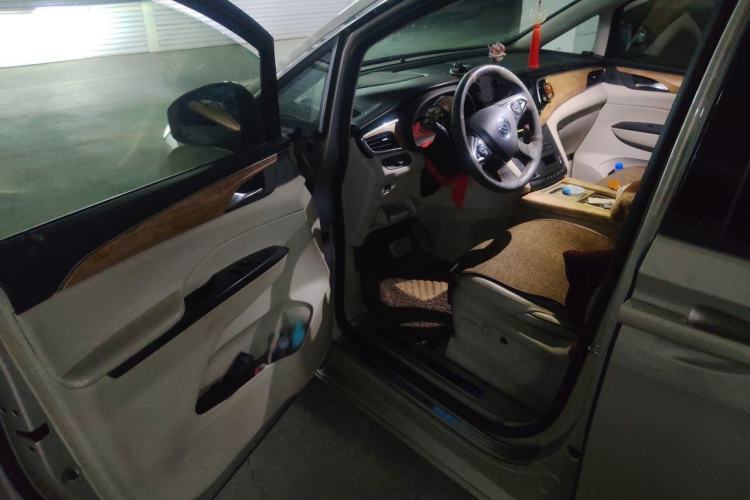 Used Buick GL8 2018 ES 28T Comfort Model China VI Standard Driver Seat