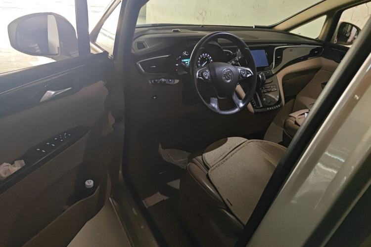 Used Buick GL8 2018 ES 28T Luxury Model China VI Standard Driver Seat