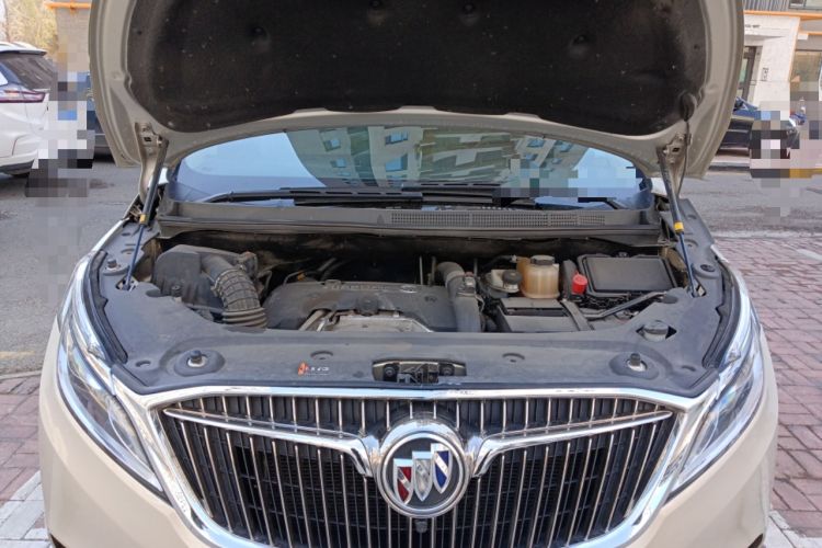 Used Buick GL8 2018 ES 28T Comfort Model China VI Standard Engine Bay