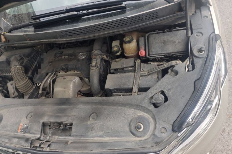 Used Buick GL8 2018 ES 28T Comfort Model China VI Standard Engine Bay Left