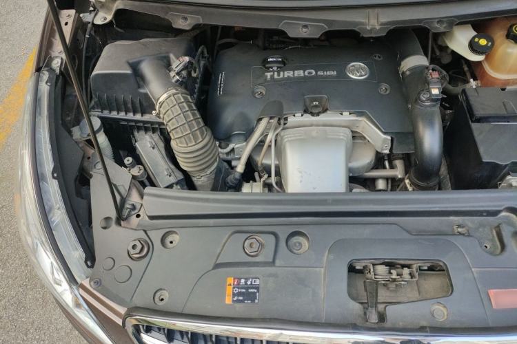 Used Buick GL8 2018 28T Prestige Version China VI Standard Engine Bay Right