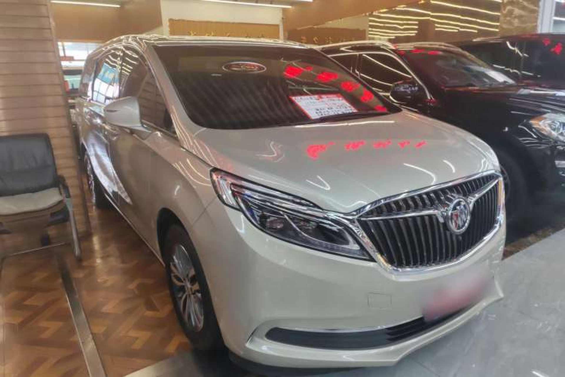 Used Buick GL8 2018 ES 28T Luxury Model China VI Standard Exterior 2