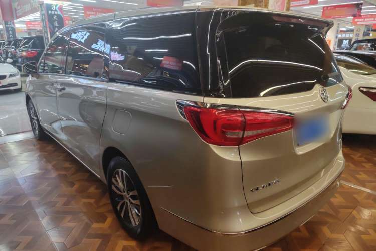 Used Buick GL8 2018 ES 28T Luxury Model China VI Standard Exterior 5