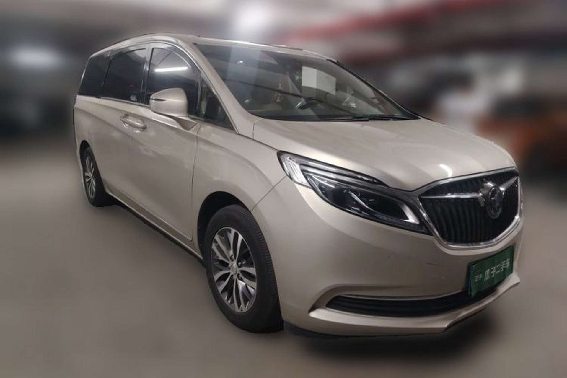 Used Buick GL8 2018 ES 28T Flagship Model China VI Standard Front Right 45 Deg
